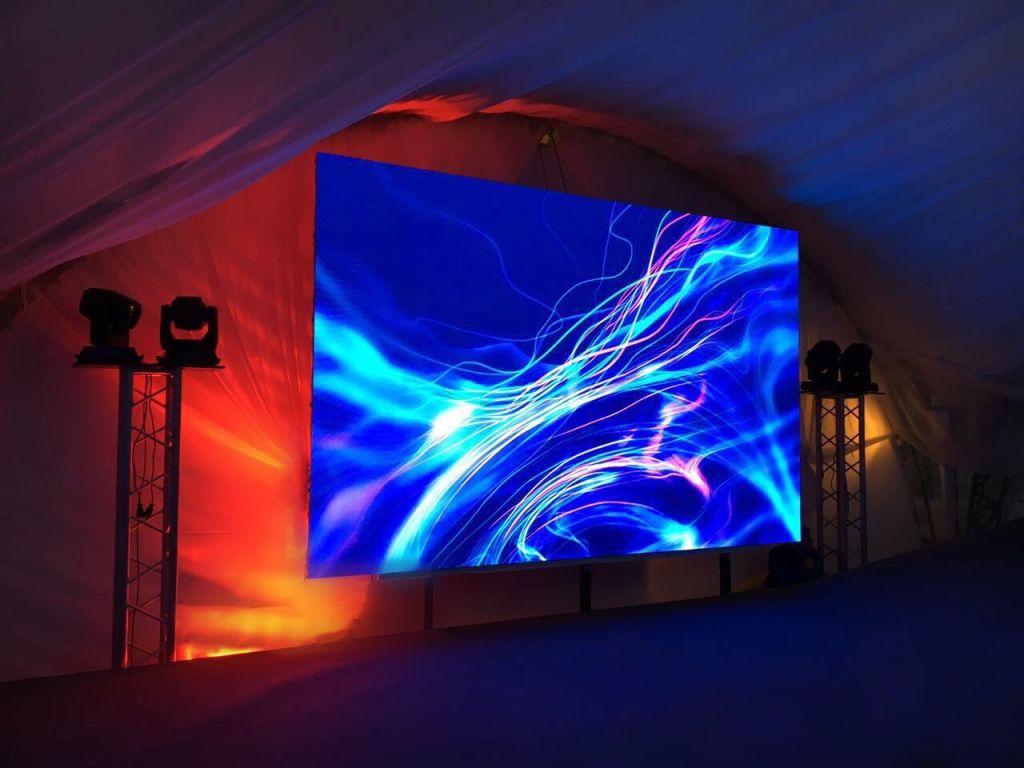 Как светодиодный экран помогает на выставках